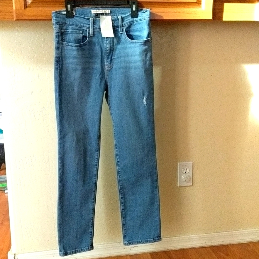 Levi's high rise straight crop jeans new with tag